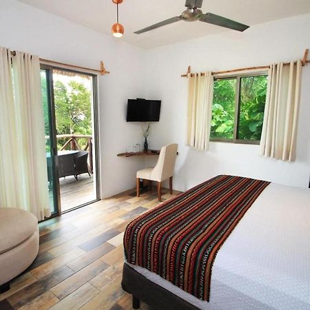 Suites Pancho Villas Bacalar - Lagoon View Exteriör bild